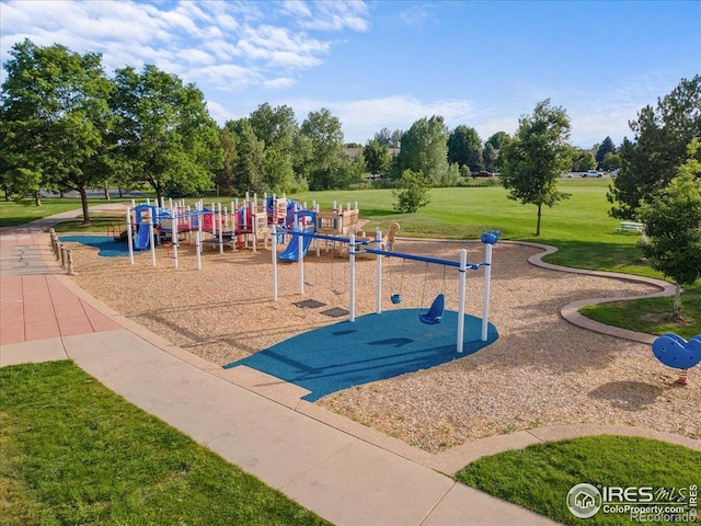5220 Boardwalk Dr Unit 22, Fort Collins, CO 80525 - view of community with a yard