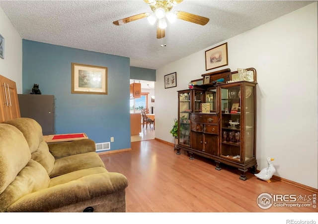 2550 Fairplay Way, Aurora, CO 80011 - photo 4