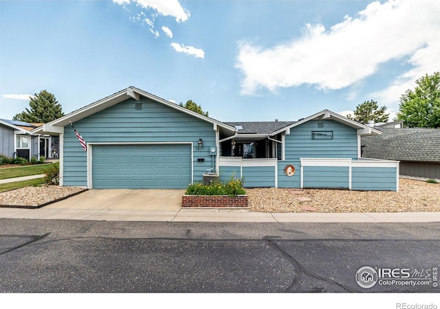 14 Douglas Dr N, Broomfield, CO 80020 - single story home featuring driveway and a garage