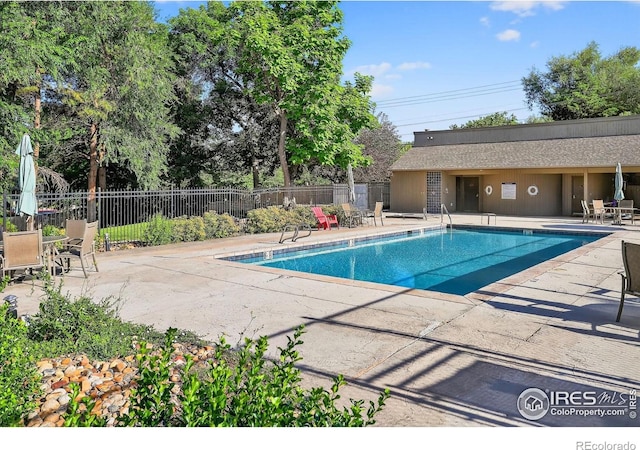 2954 Kalmia Ave # 34, Boulder, CO 80301 - community pool featuring a patio area