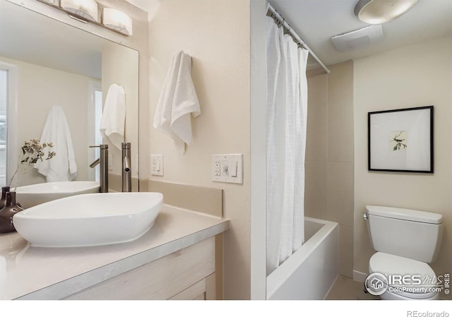 1825 Marine St Unit 8, Boulder, CO 80302 - full bath with vanity and shower / tub combo with curtain