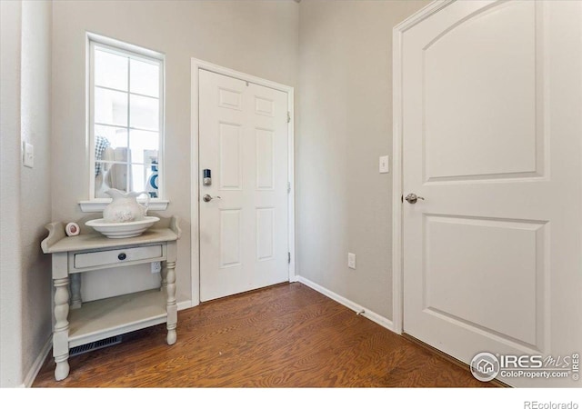 1520 Lake Vista Way, Severance, CO 80550 - foyer with wood finished floors and baseboards