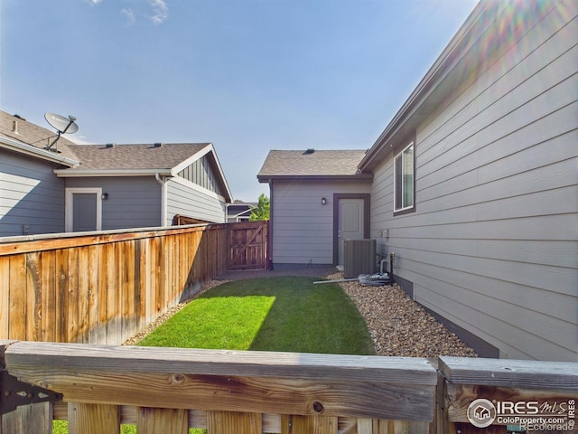 1729 Avery Plaza St, Severance, CO 80550 - view of yard featuring a gate