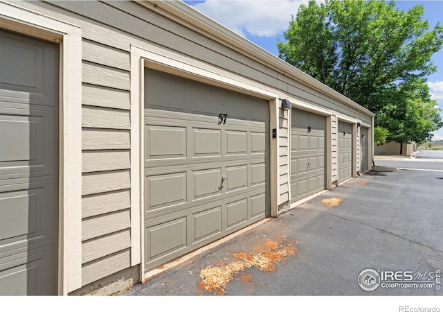 6721 Antigua Dr Unit 57, Fort Collins, CO 80525 - view of garage