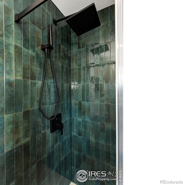 3970 Colorado Ave Unit G, Boulder, CO 80303 - full bathroom featuring tiled shower