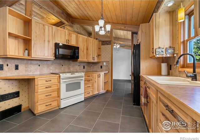 556 Bald Mountain Dr, Livermore, CO 80536