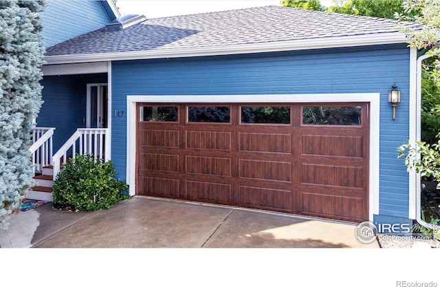 147 Keystone Trl, Broomfield, CO 80020 - garage featuring concrete driveway
