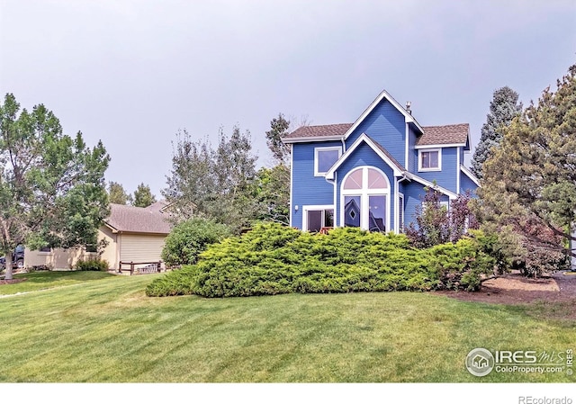 147 Keystone Trl, Broomfield, CO 80020 - view of front of house featuring a front lawn