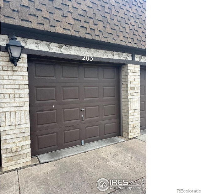 7250 Eastmoor Dr, Denver, CO 80237 - view of garage