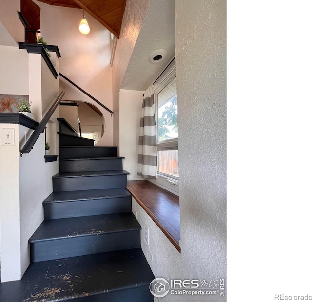 1031 N Lincoln Ave, Loveland, CO 80537 - view of staircase
