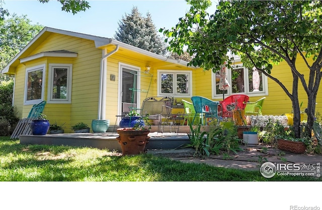 2319 Cotswold Ct, Fort Collins, CO 80526 - bungalow-style home featuring a deck