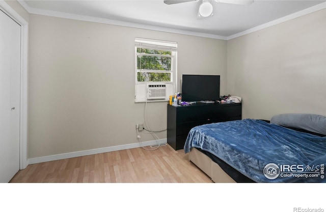 215 Chestnut St Unit A5, Windsor, CO 80550 - bedroom featuring light wood-type flooring, crown molding, a ceiling fan, and cooling unit