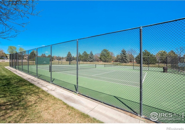 5225 White Willow Dr Unit H210, Fort Collins, CO 80528 - view of tennis court