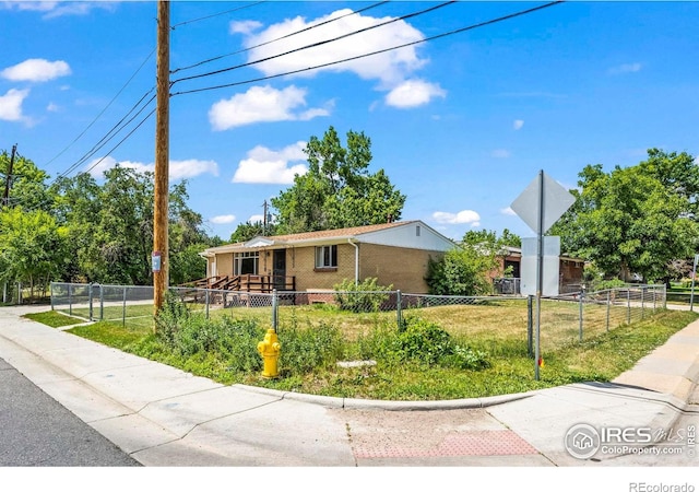9605 W 51st Pl, Arvada, CO 80002 - photo 2