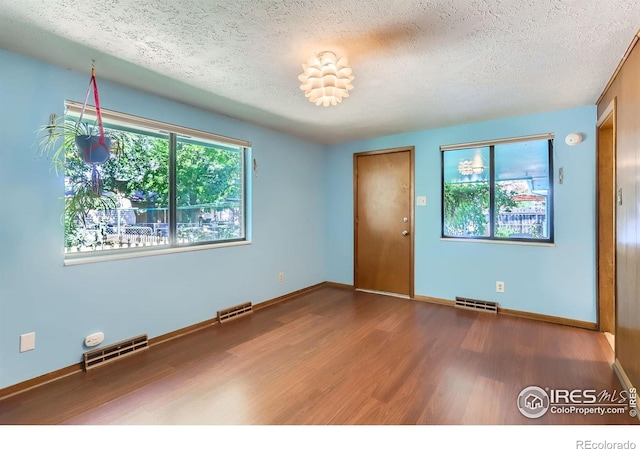 1218 Sunset St, Longmont, CO 80501 - photo 15