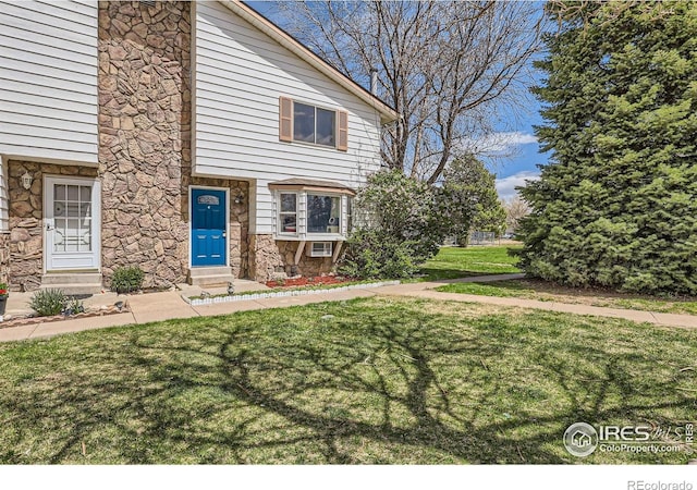 62 Newark St Unit C, Aurora, CO 80012 - photo 2