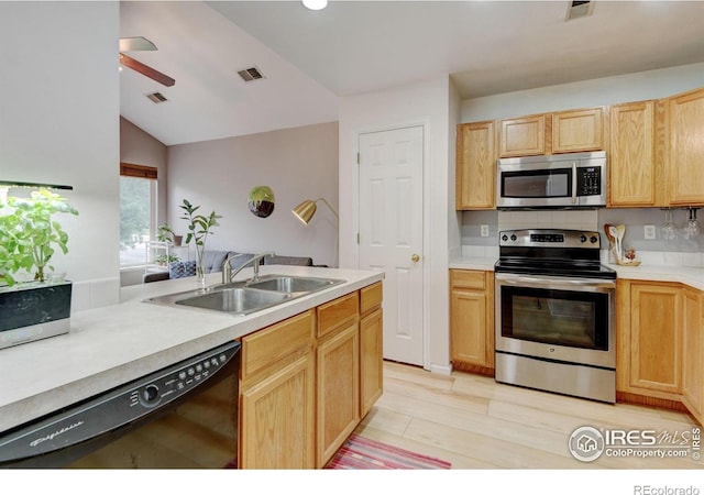 1021 Rolland Moore Dr Unit F, Fort Collins, CO 80526 - photo 13