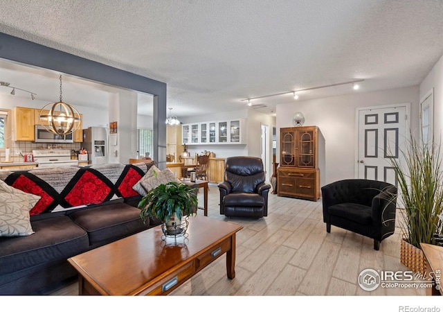 808 S Del Norte Ave, Loveland, CO 80537 - photo 8