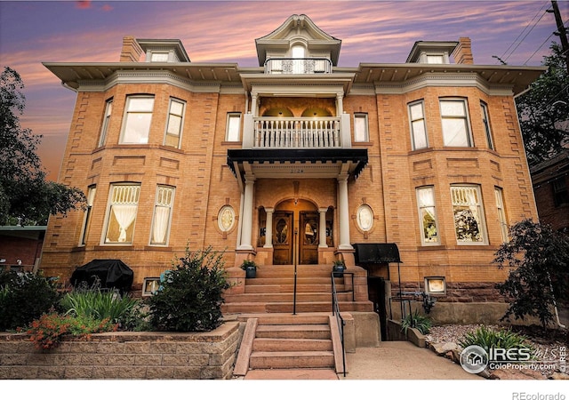 2124 E 17th Ave Unit 5, Denver, CO 80206 - photo 1