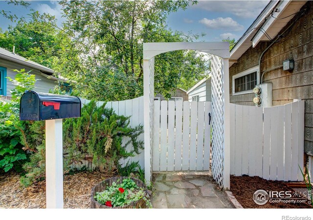 521 S Bryan Ave, Fort Collins, CO 80521 - photo 3