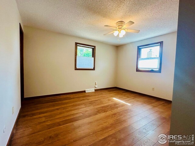 2936 Colgate Dr, Longmont, CO 80503 - photo 16