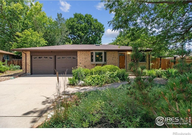852 Hubbard Dr, Longmont, CO 80504 - photo 1