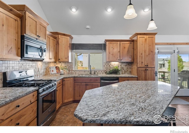 1700 Dolores River Dr, Windsor, CO 80550 - photo 14