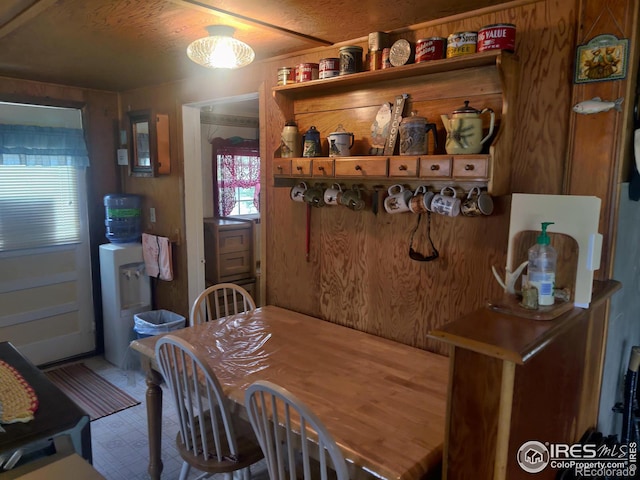 dining area with a healthy amount of sunlight