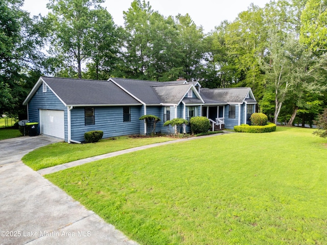 226 Auburn Dr, Alexander City, AL 35010 - single story home with an attached garage, a front lawn, concrete driveway, and a shingled roof