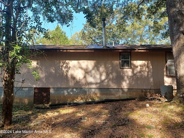 view of side of home