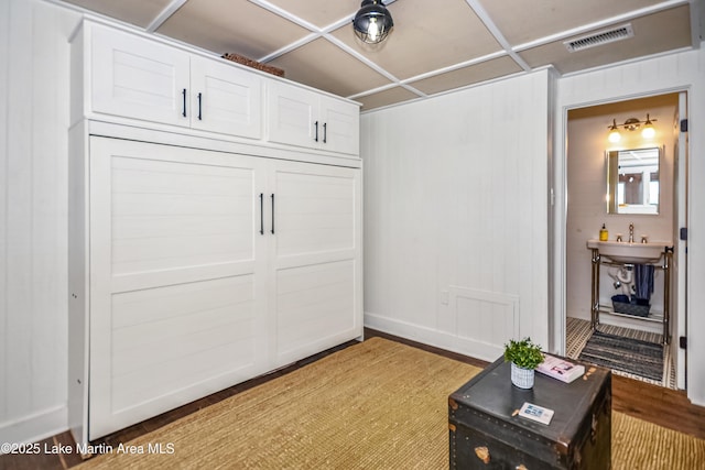 421 Mccain Rd, Eclectic, AL 36024 - view of closet