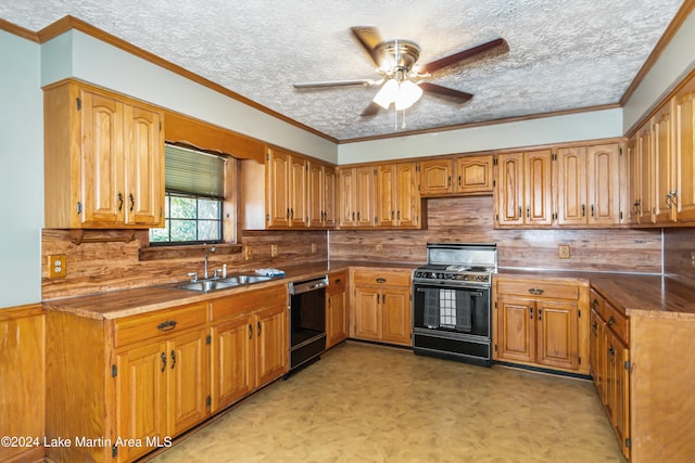 kitchen featuring a textured ceiling, ceiling fan, crown molding, sink, and black appliances