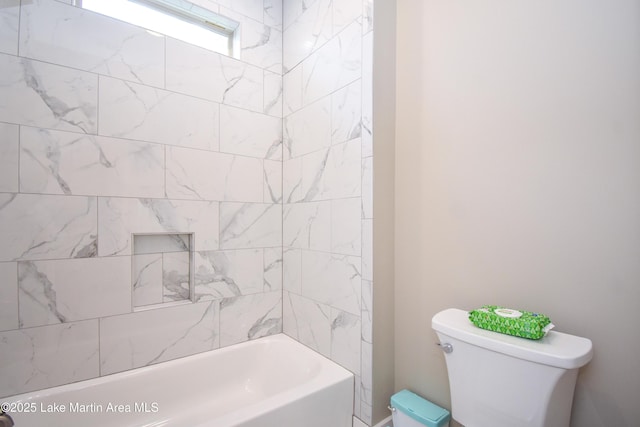 120 Rocky Creek Dr, Alexander City, AL 35010 - bathroom featuring toilet and shower / tub combination