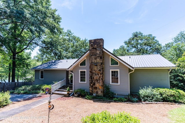 view of front of house