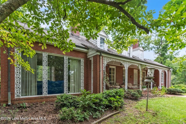 exterior space with a porch