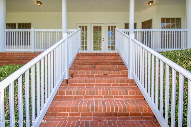 1647 Timber Trl, Alexander City, AL 35010 - entrance to property with a porch