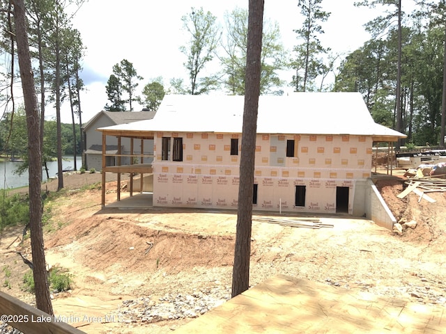 517 Transom Dr, Jacksons Gap, AL 36861 - rear view of house featuring a water view