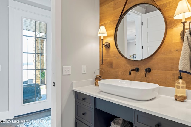 bathroom with vanity