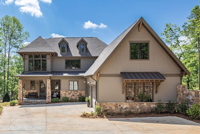 view of front of house featuring a garage