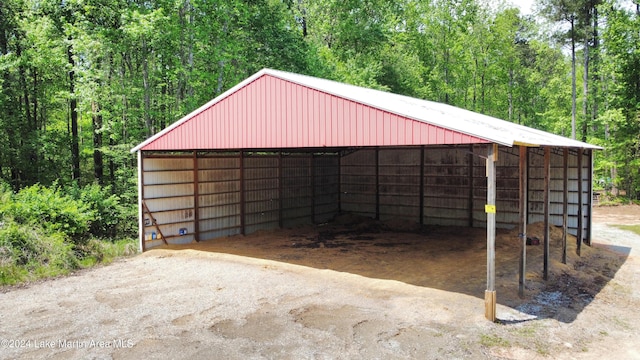 view of outdoor structure