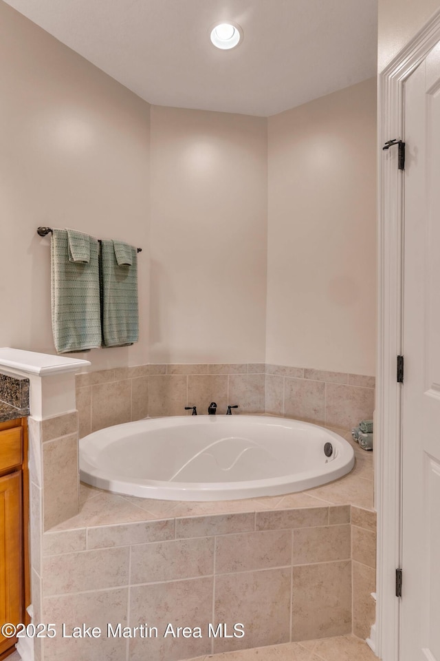 48 Stoneview Summit Ct Unit 2401, Dadeville, AL 36853 - bathroom featuring a garden tub and recessed lighting
