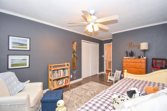 514 Sleepy Holw, Alexander City, AL 35010 - bedroom featuring wood finished floors, crown molding, a closet, and a ceiling fan
