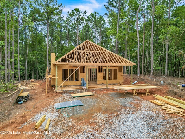 593 Elks Pkwy, Alexander City, AL 35010 - view of front facade with a view of trees