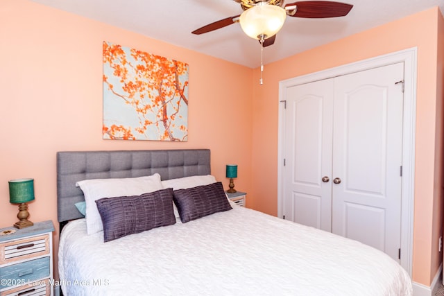 bedroom featuring a closet and ceiling fan