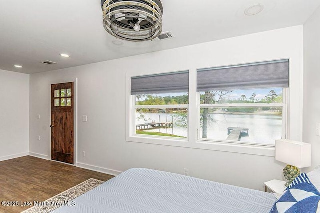149 Lake Ridge Dr, Jacksons Gap, AL 36861 - bedroom with wood finished floors, baseboards, visible vents, and recessed lighting