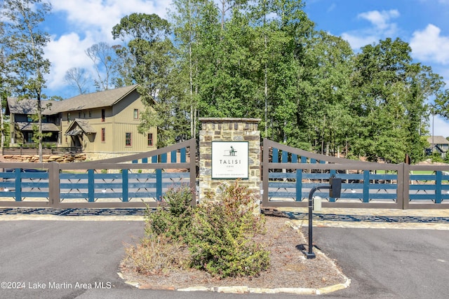 250 Old Jay Rd, Eclectic, AL 36024 - community sign with a gate