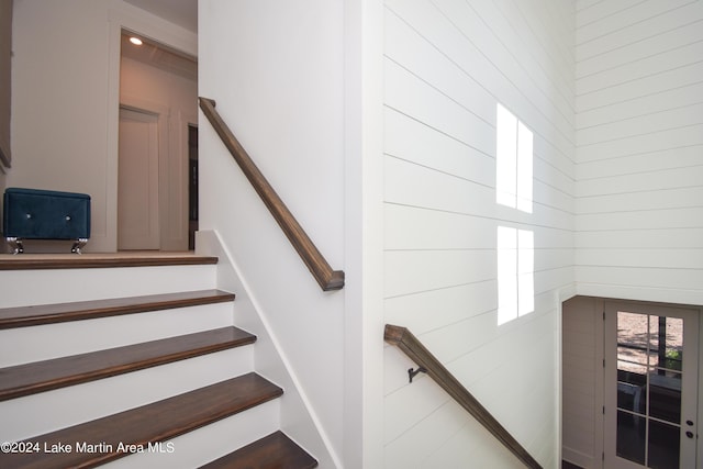 250 Old Jay Rd, Eclectic, AL 36024 - view of stairs