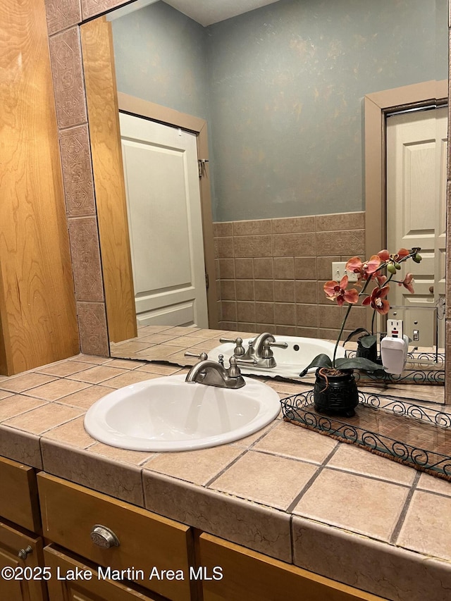 bathroom featuring vanity