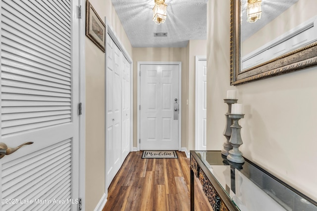 741 Lakeview Rdg, Dadeville, AL 36853 - foyer entrance with wood finished floors