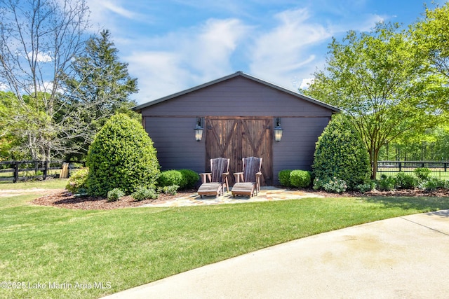 exterior space featuring fence